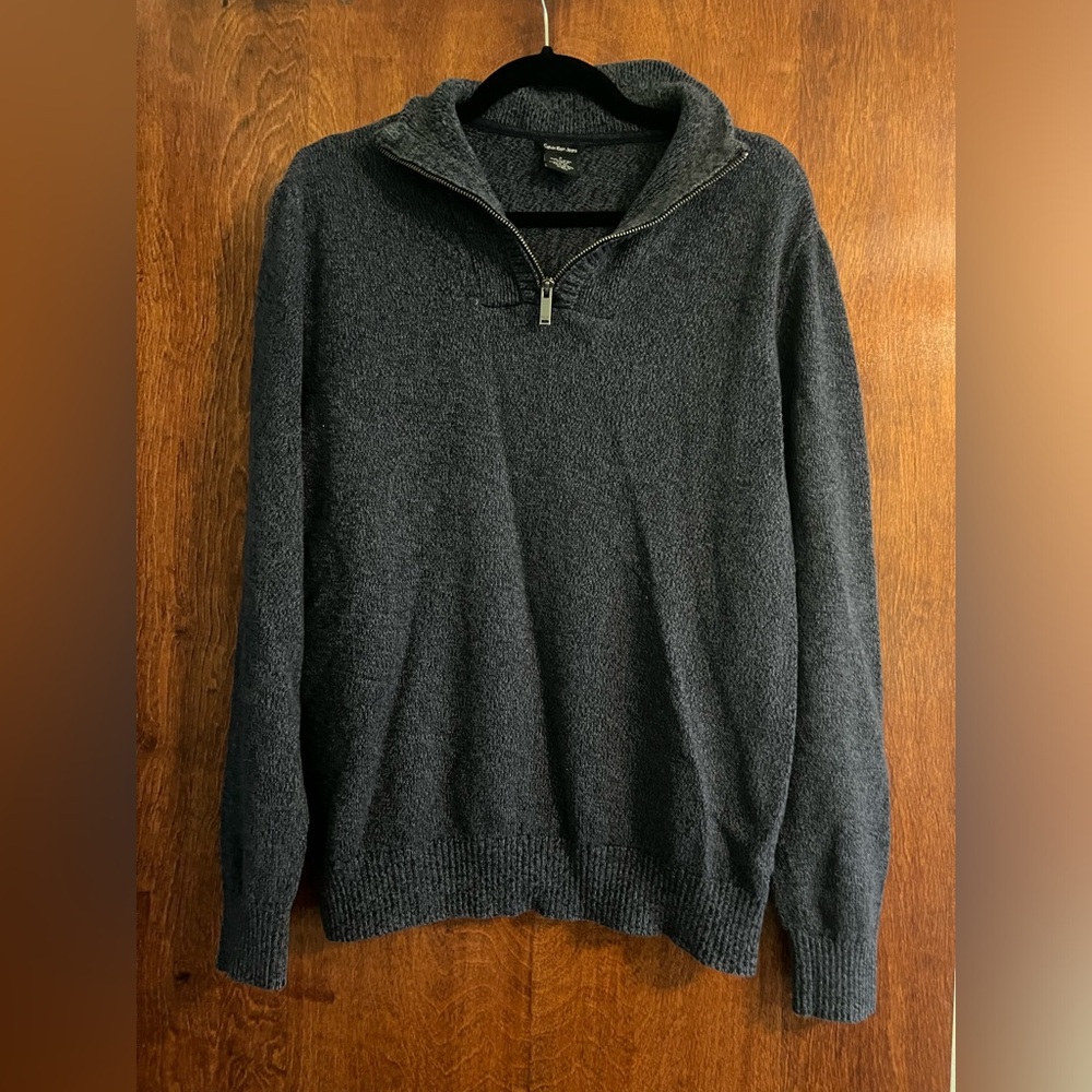 Calvin Klein navy men’s sweater size M